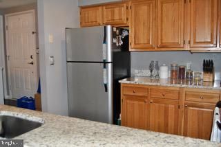 240 S Reynolds St #101, Alexandria, VA 22304