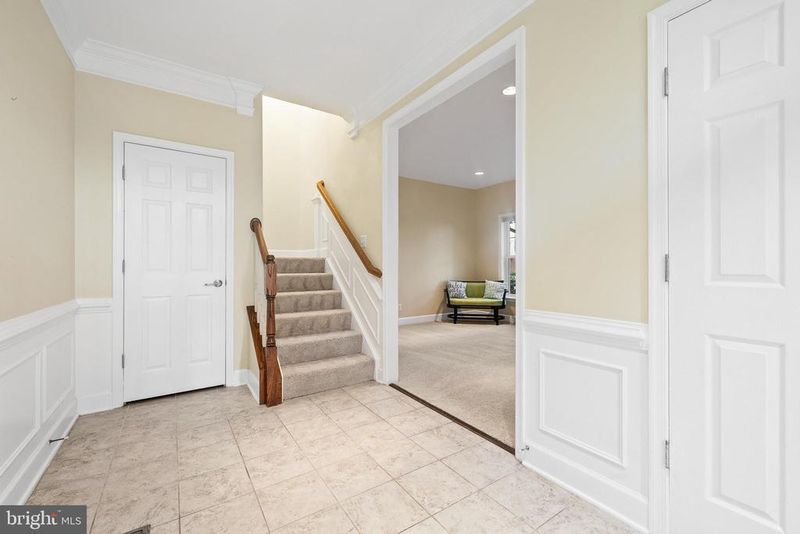 14819 Potomac Branch Dr, Woodbridge, VA 22191
