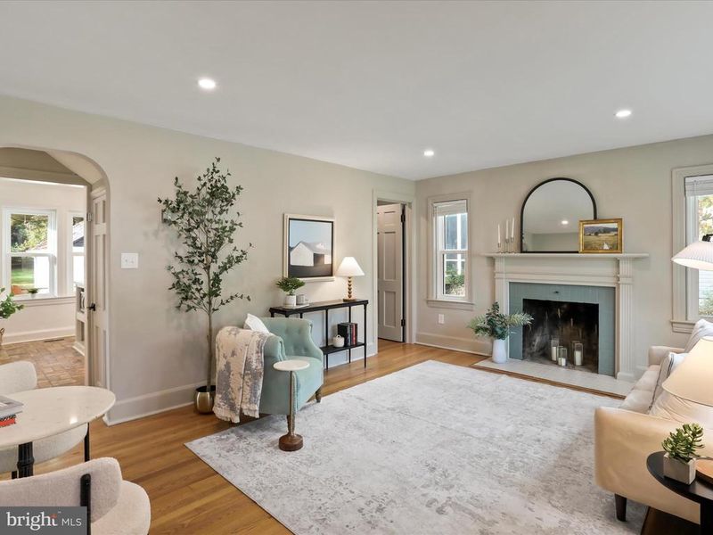 3 Poplar St, Myersville, MD 21773
