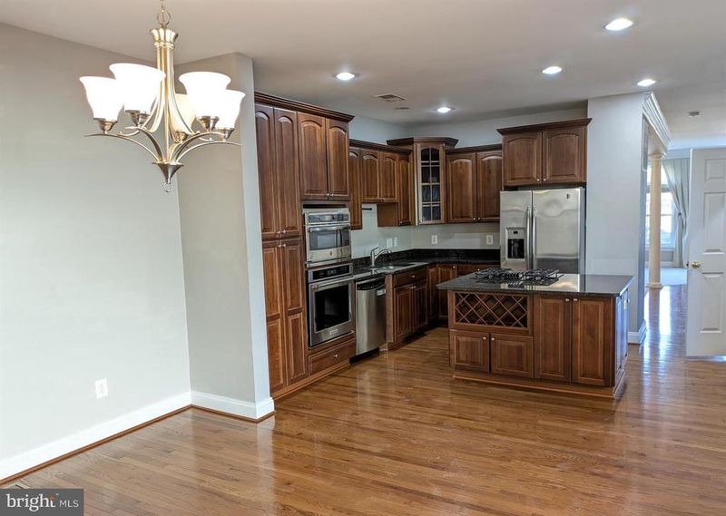 21882 Brickshire Cir, Ashburn, VA 20148