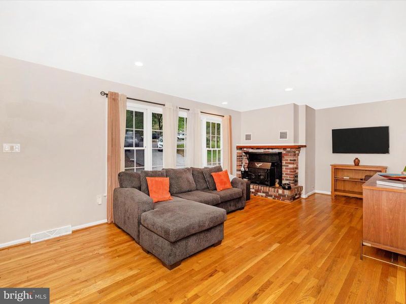 3045 Flint Hill Rd, Adamstown, MD 21710