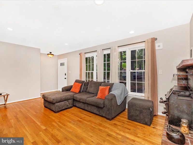 3045 Flint Hill Rd, Adamstown, MD 21710