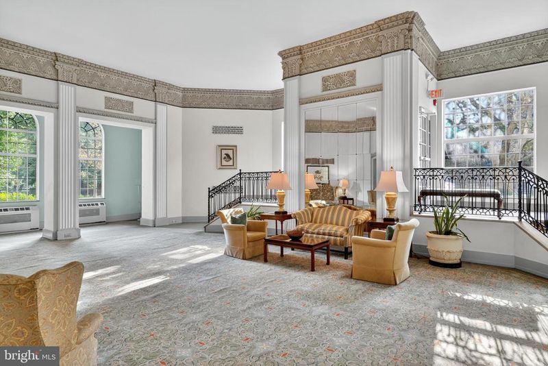 4000 Cathedral Ave NW #208B, Washington, DC 20016