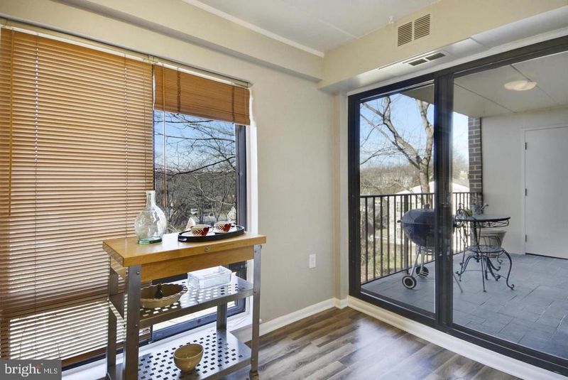130 Roberts Ln #200, Alexandria, VA 22314