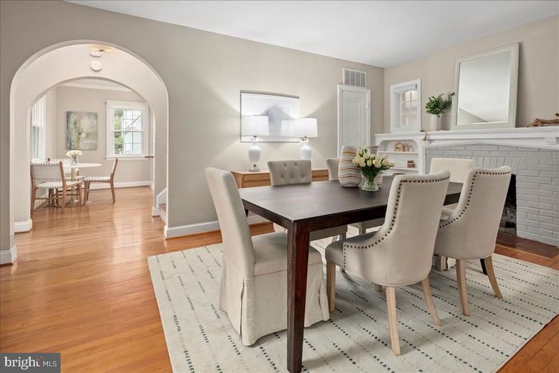 1134 N Harrison St, Arlington, VA 22205