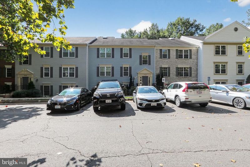 7743 Inversham Dr #197, Falls Church, VA 22042