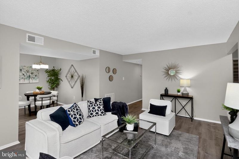 7743 Inversham Dr #197, Falls Church, VA 22042