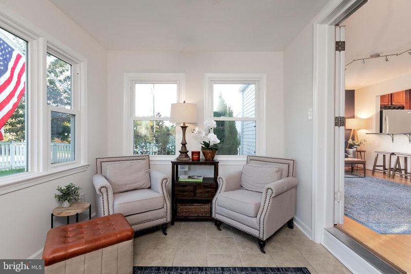 6114 Bangor Dr, Alexandria, VA 22303