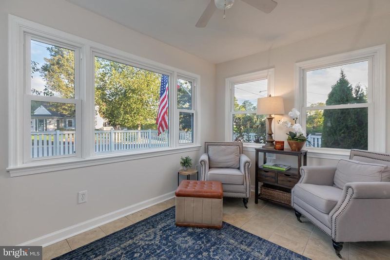 6114 Bangor Dr, Alexandria, VA 22303