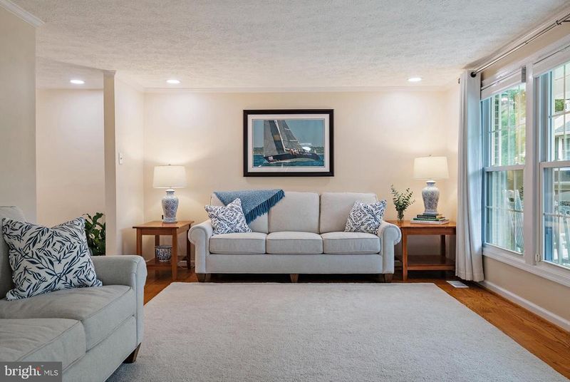 333 Brunswick Pl, Riva, MD 21140