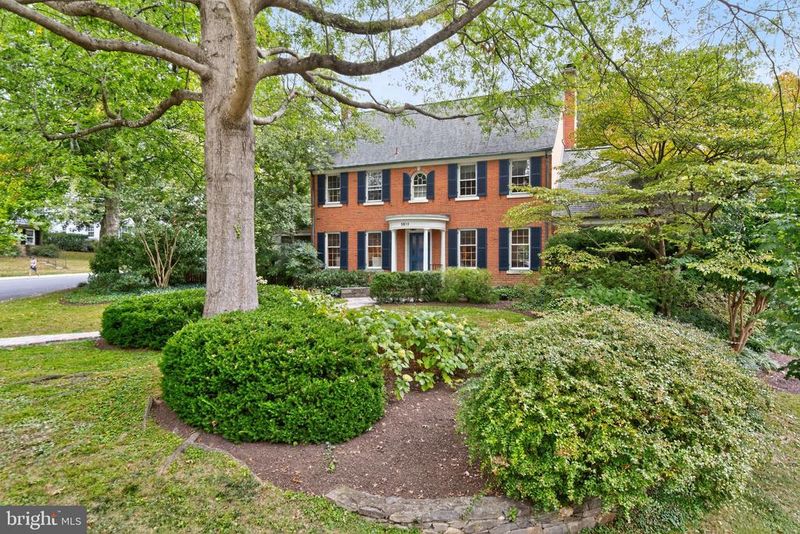 5013 Nahant St, Bethesda, MD 20816