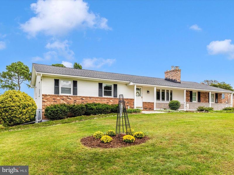 12396 Lee Hill Dr, Monrovia, MD 21770