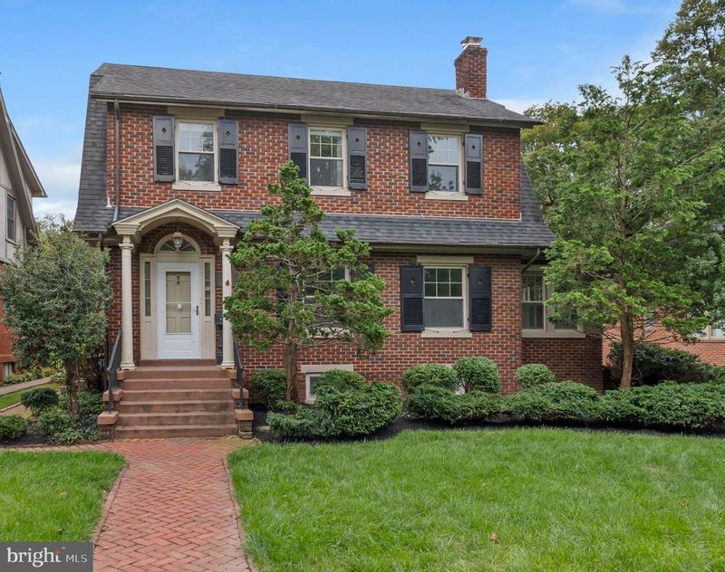 328 W College Ter, Frederick, MD 21701