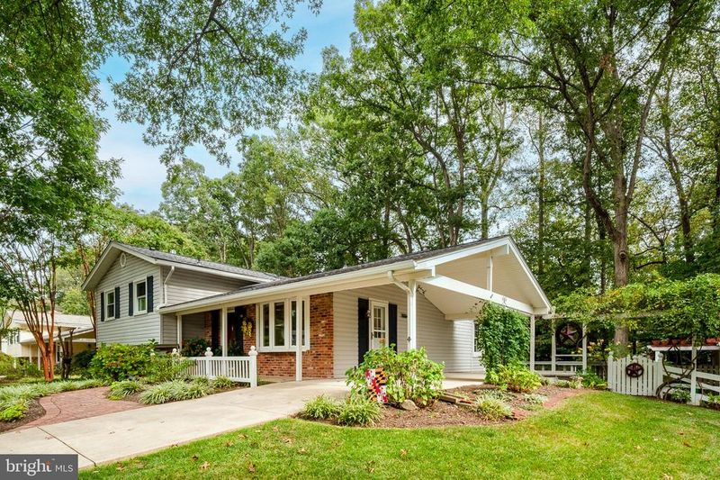 16223 Gales St, Laurel, MD 20707