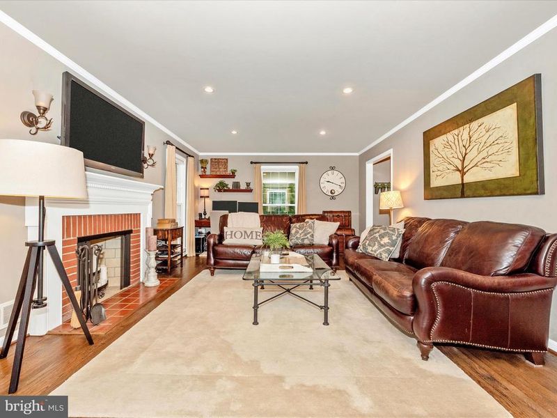 3315 Sharp Ct, Glenwood, MD 21738