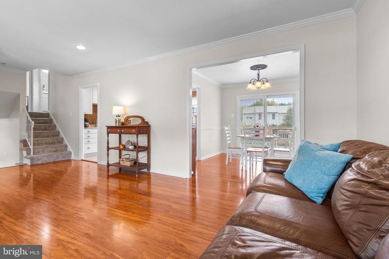 216 Wildman St NE, Leesburg, VA 20176