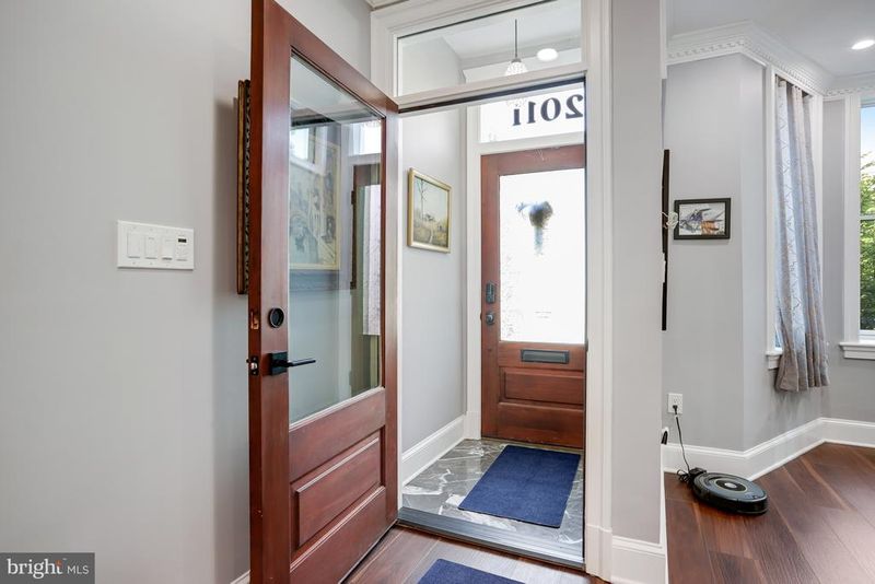 2011 1st St NW, Washington, DC 20001