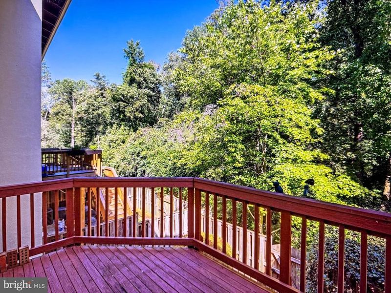 3039 Mission Square Dr, Fairfax, VA 22031