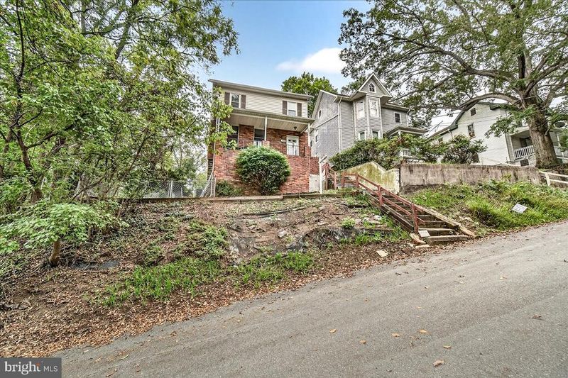 216 7th Ave, Brunswick, MD 21716
