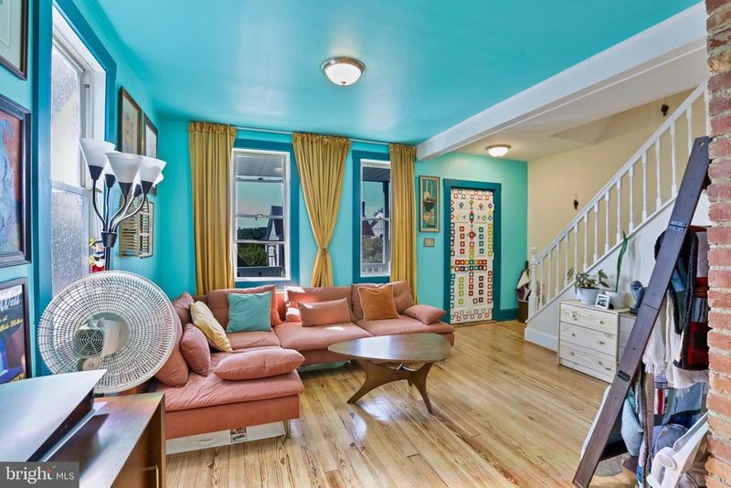13 E C St, Brunswick, MD 21716