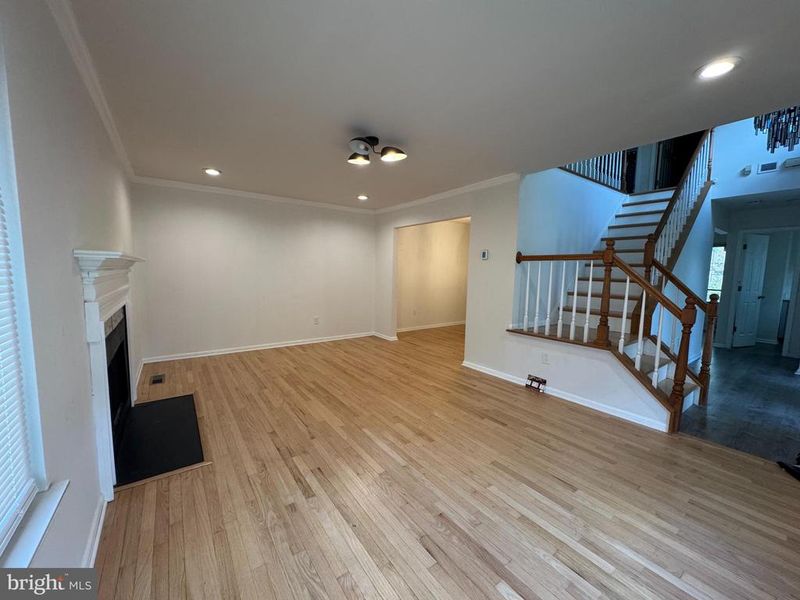 10676 Muirfield Dr, Potomac, MD 20854