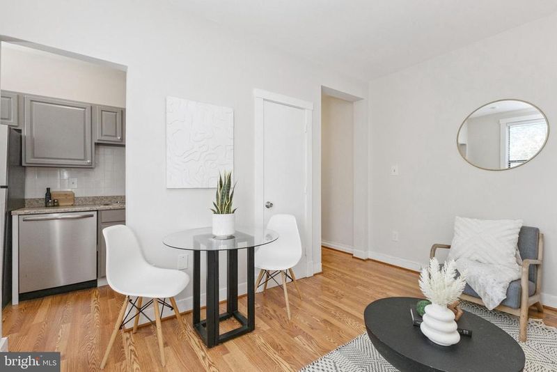 7 18th St SE #208, Washington, DC 20003