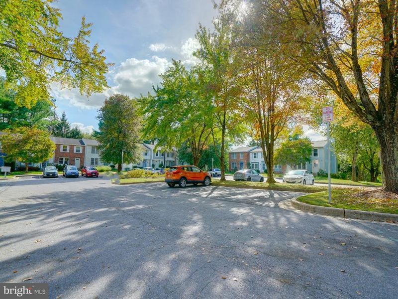 10633 Delfield Ct, Laurel, MD 20723