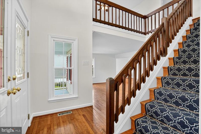 13371 Teaberry Ct, Fairfax, VA 22033