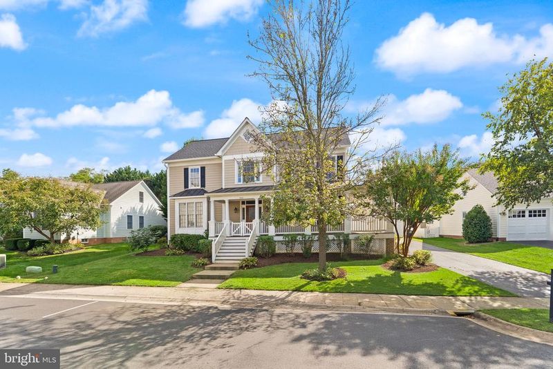 708 Irvine Bank Ln, Purcellville, VA 20132