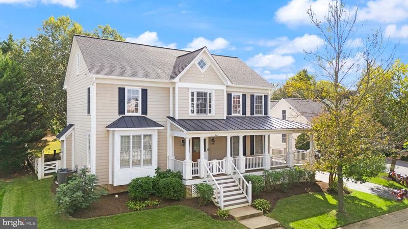 708 Irvine Bank Ln, Purcellville, VA 20132