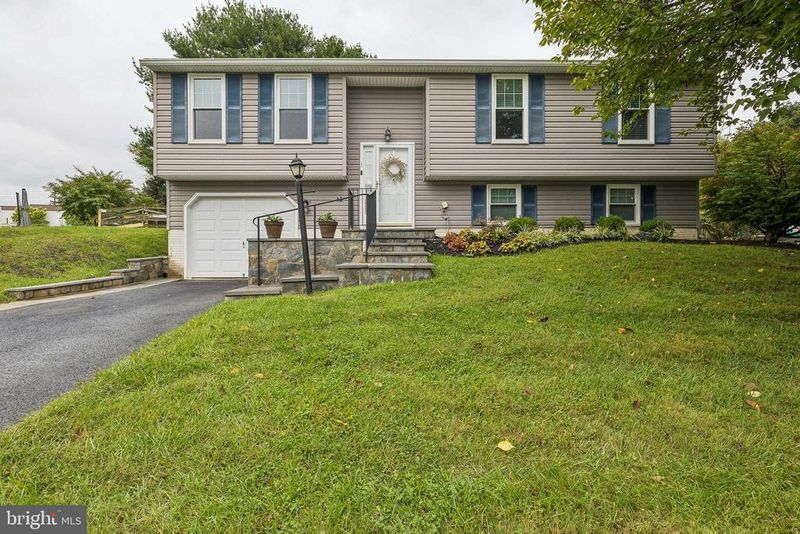 105 Albany Ave E, Walkersville, MD 21793
