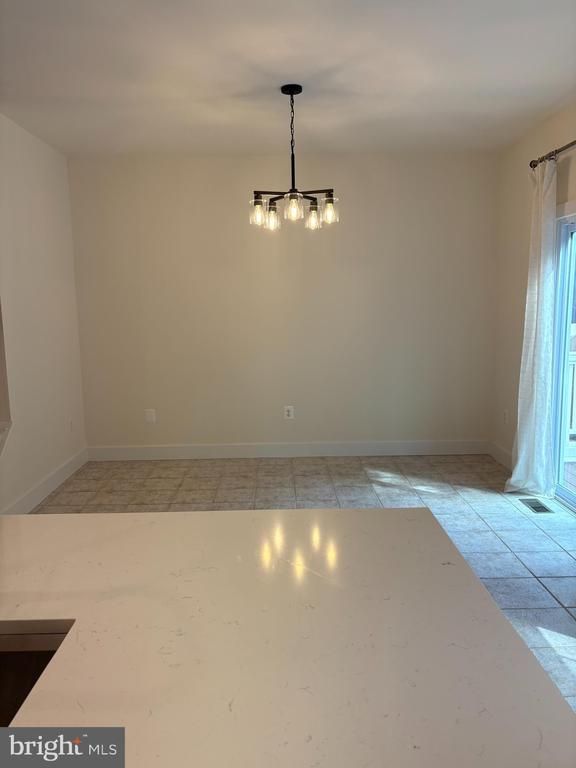 6729 Applemint Ln, Alexandria, VA 22310