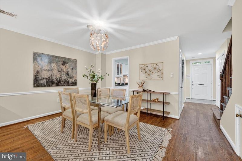 464 W Glebe Rd, Alexandria, VA 22305