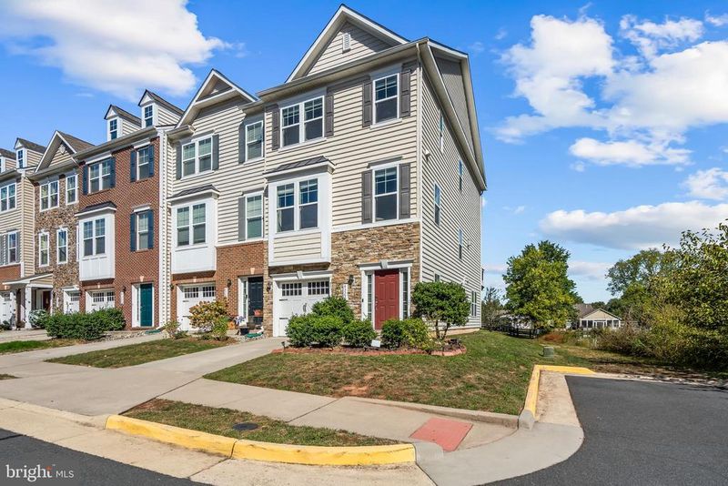 43596 Mirror Ter, Ashburn, VA 20147