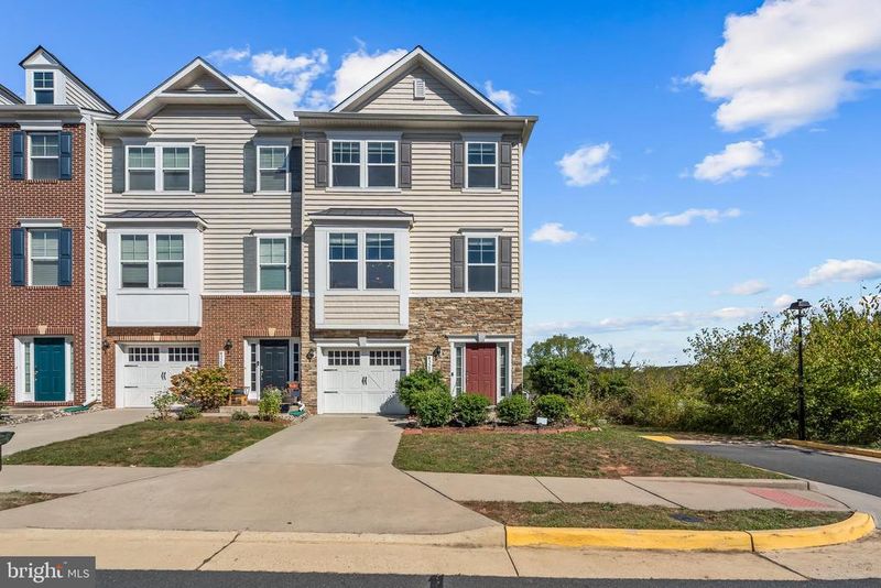 43596 Mirror Ter, Ashburn, VA 20147