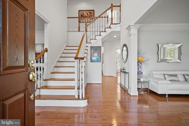 12321 Greenbriar Branch Dr, Potomac, MD 20854