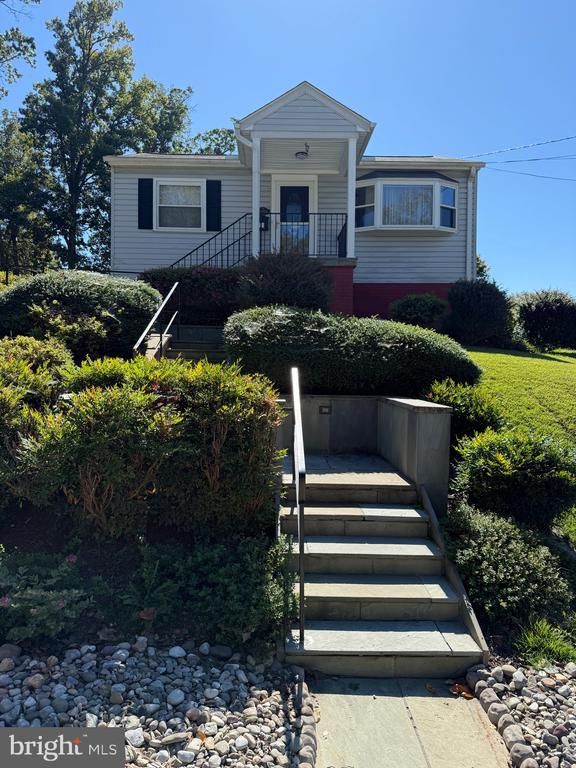 2908 Jennings Rd, Kensington, MD 20895