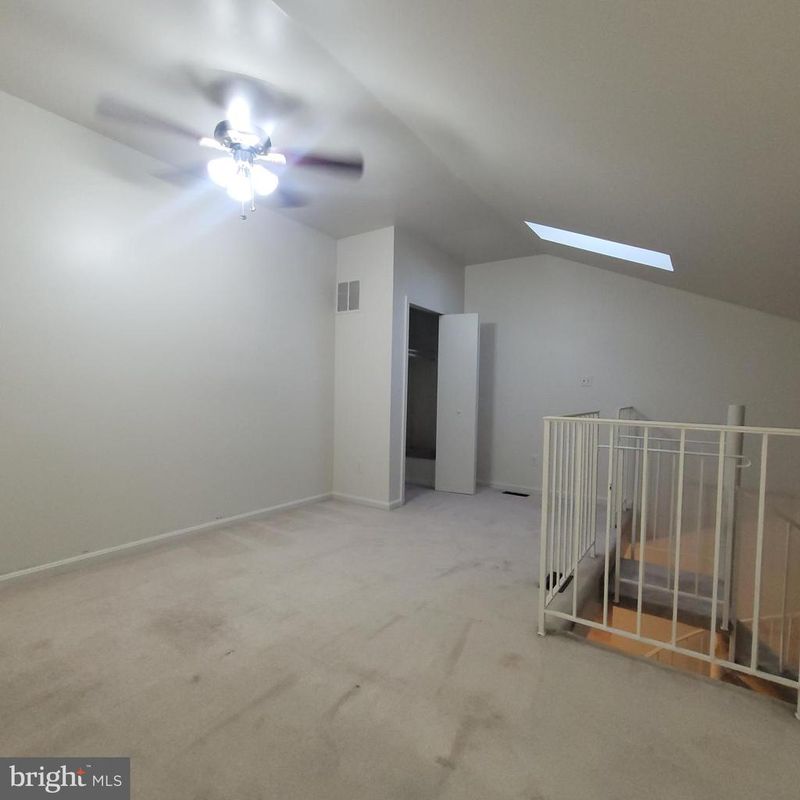 6903 Sandra Marie Cir #6903B, Alexandria, VA 22310