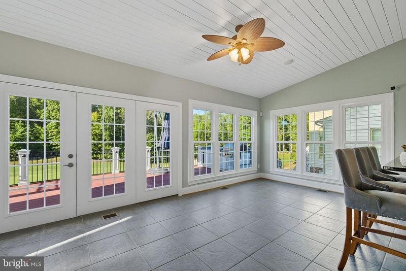 11780 Chanceford Dr, Woodbridge, VA 22192