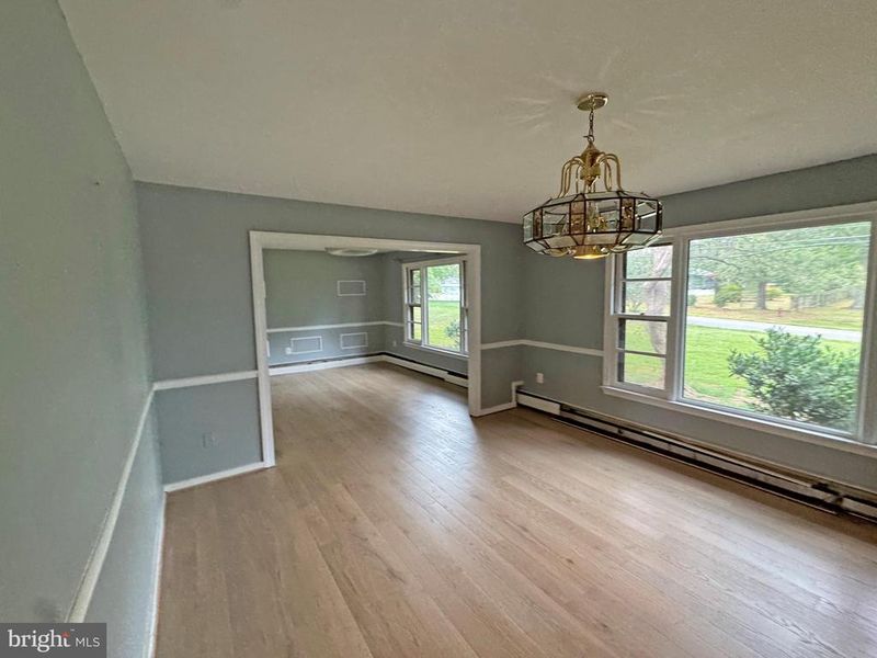 112 Lakeland Dr, Sterling, VA 20164