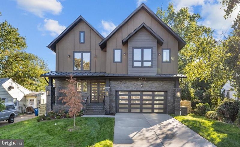 1852 Griffith Rd, Falls Church, VA 22043