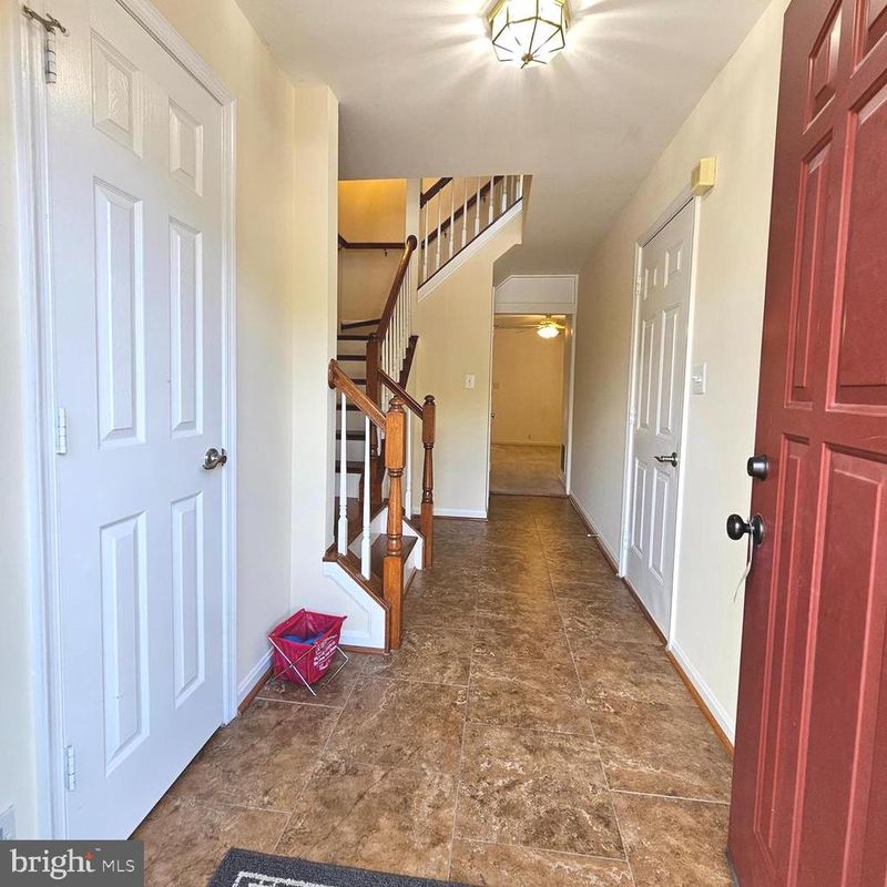 45427 Baggett Ter, Sterling, VA 20166
