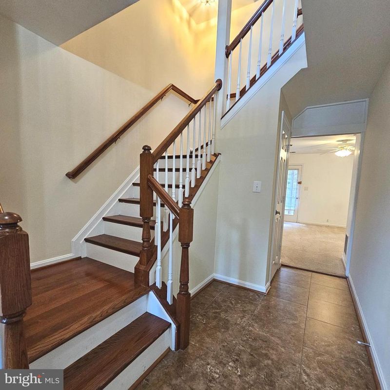 45427 Baggett Ter, Sterling, VA 20166