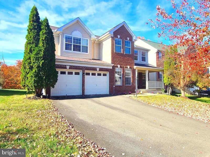 3746 Katie Pl, Triangle, VA 22172