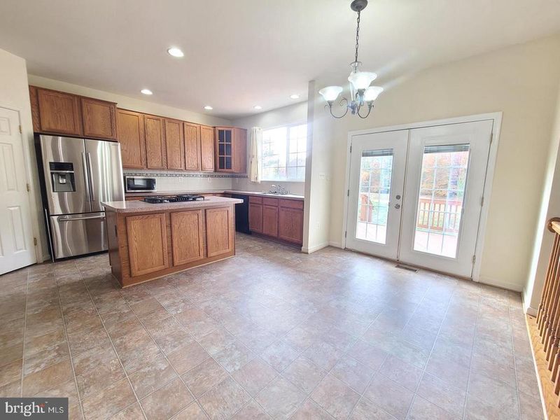 3746 Katie Pl, Triangle, VA 22172
