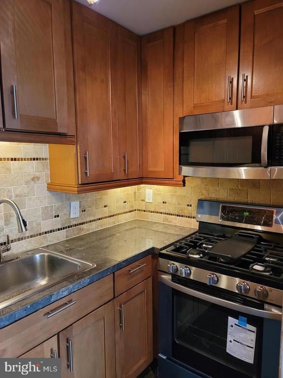 8002 Chanute Pl #3, Falls Church, VA 22042