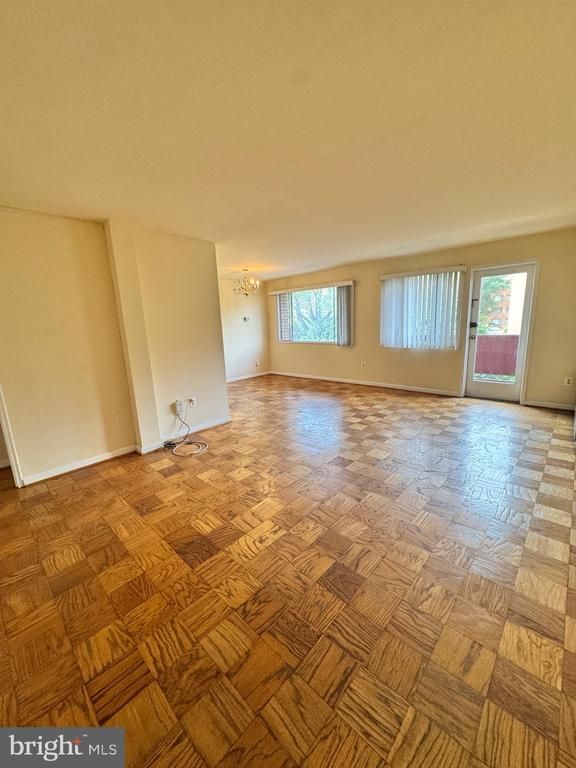 1830 Columbia PIKE #115, Arlington, VA 22204