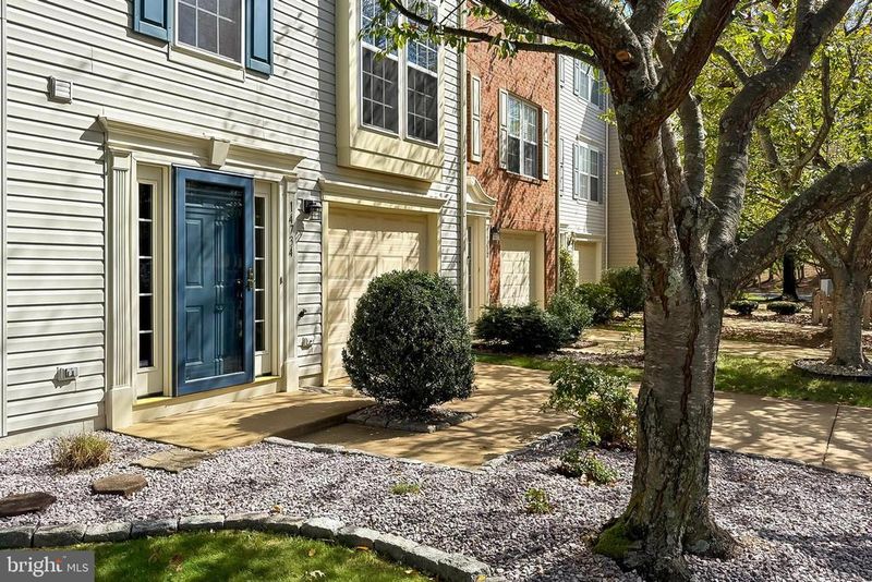 14734 Ducktan Loop, Gainesville, VA 20155