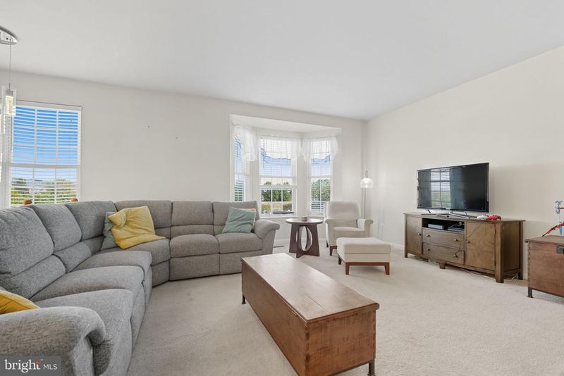 9090 Brewer Creek Pl, Manassas, VA 20109