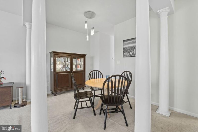 9090 Brewer Creek Pl, Manassas, VA 20109